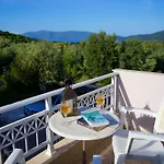 Eleonas Apartment Poulata