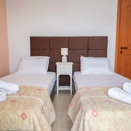 Eleonas Apartment Poulata