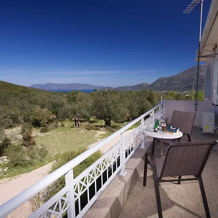 Eleonas Lejlighed Pouláta