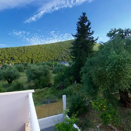 Apartmán Eleonas Pouláta